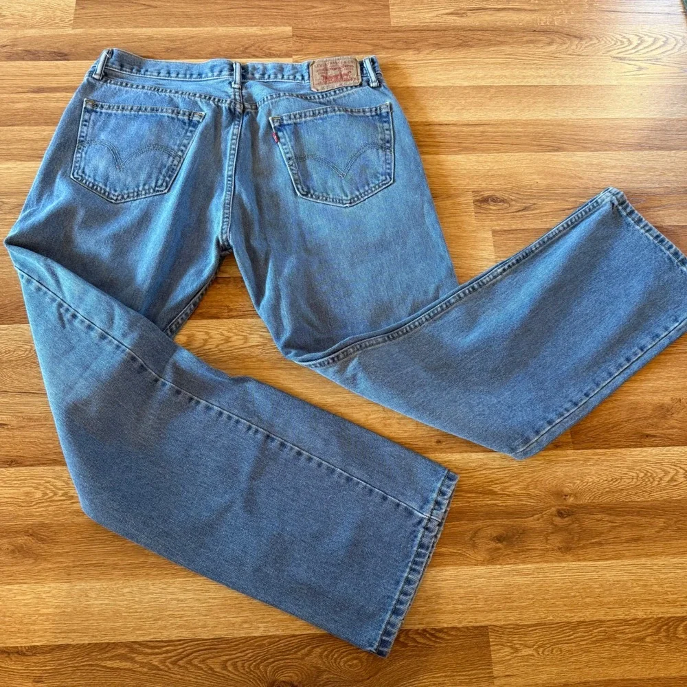 Levi's 505 Straight Fit Men's Jeans 36x32 Light Wash Denim Classic Five-Pocket‎